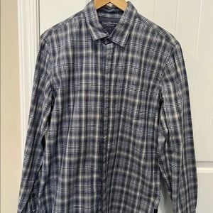Calvin Klein Men’s Long Sleeve Button Down Shirt Size Medium Blue